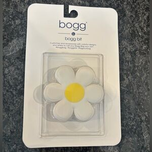 BOGG BAG White and Yellow Flower Accessory